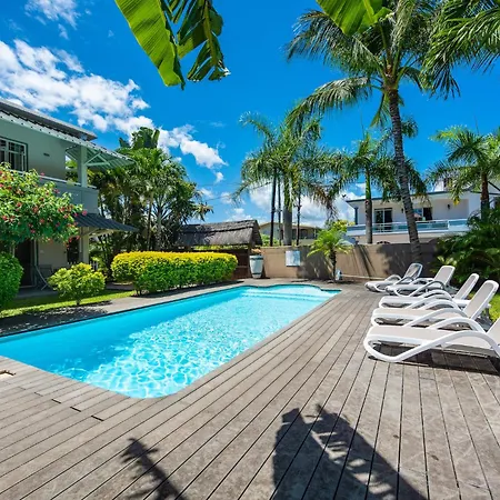 Spacious Studio With Balcony, Shared Pool And Garden